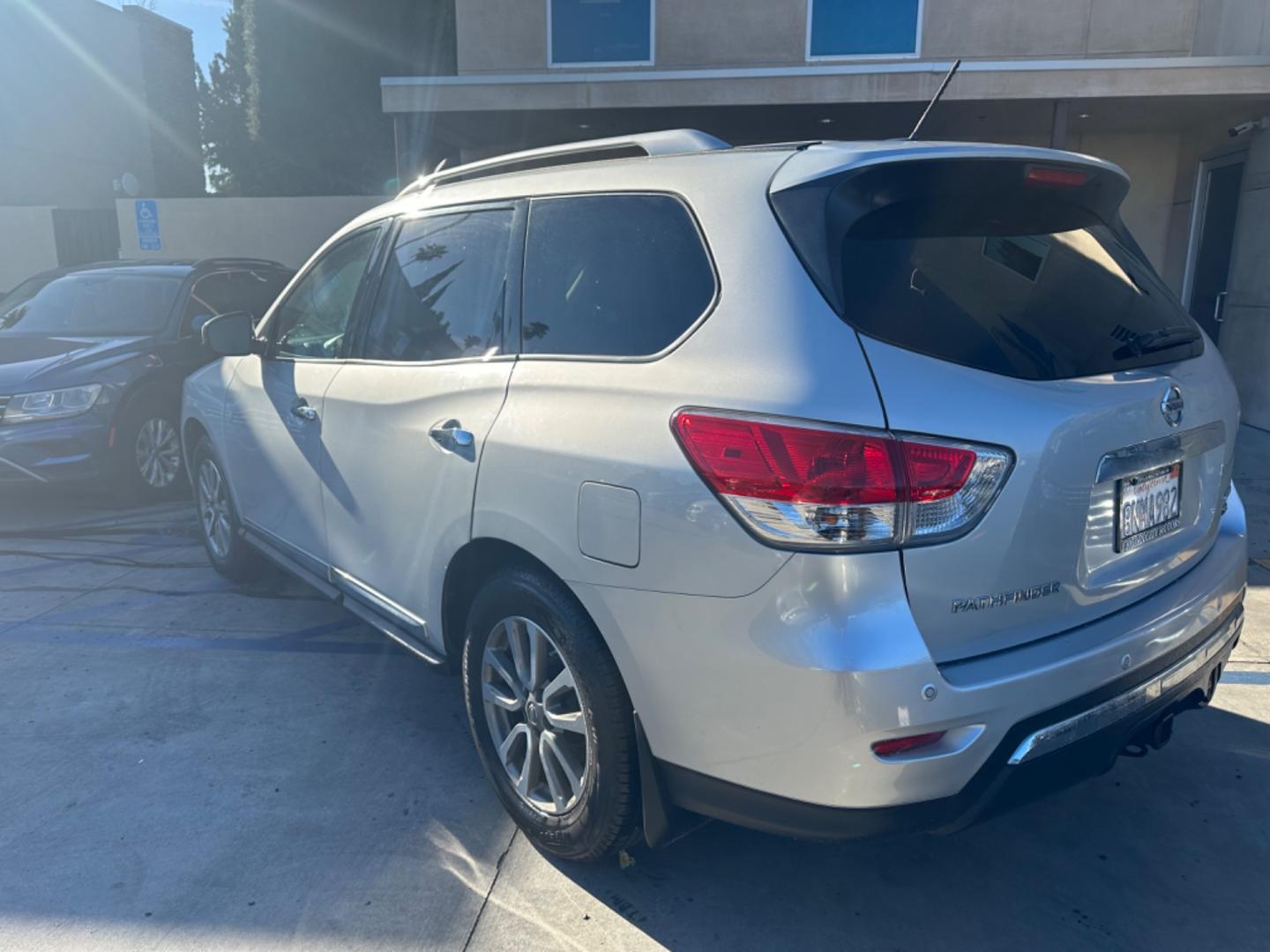 2015 Silver Nissan Pathfinder (5N1AR2MM6FC) , AUTOMATIC transmission, located at 30 S. Berkeley Avenue, Pasadena, CA, 91107, (626) 248-7567, 34.145447, -118.109398 - Crown City Motors is a used “Buy Here Pay Here” car dealer in Pasadena CA. “Buy Here Pay Here” financing, means that when you purchase your vehicle from our dealership, that you make the payments to the dealership as well. We do not need the banks approval to get you approved for a used auto - Photo#2